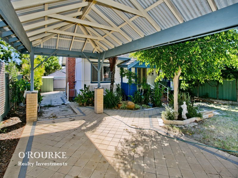 16 Shaw Place, Innaloo WA 6018