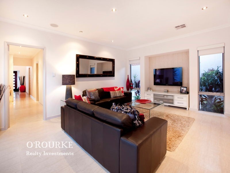3a Bartlett Crescent, Karrinyup WA 6018