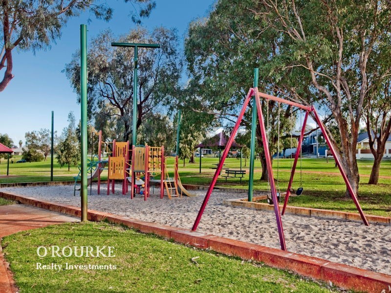 3a Bartlett Crescent, Karrinyup WA 6018