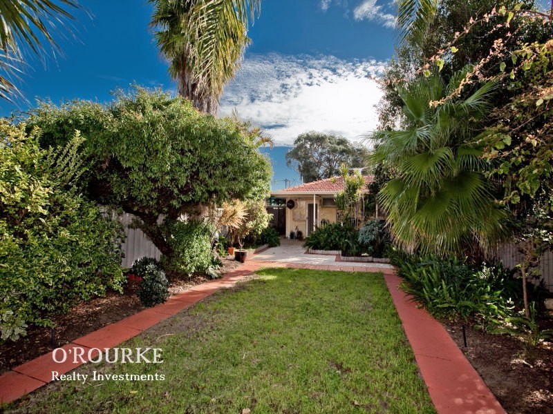 72 a Wilkie Street, Stirling WA 6021