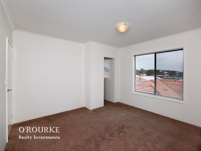 3/290 Huntriss Road, Doubleview WA 6018