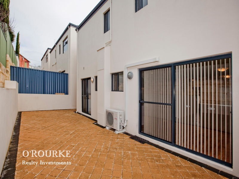 3/290 Huntriss Road, Doubleview WA 6018