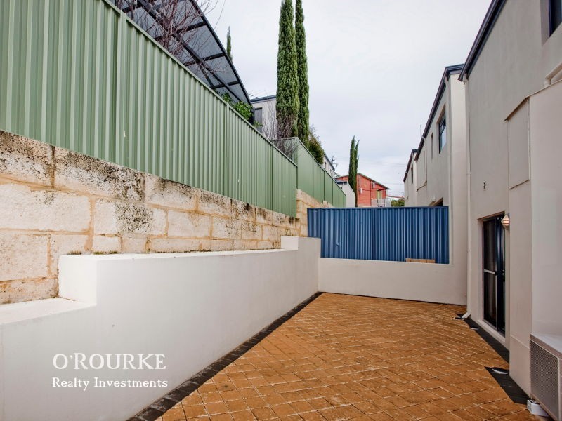 3/290 Huntriss Road, Doubleview WA 6018