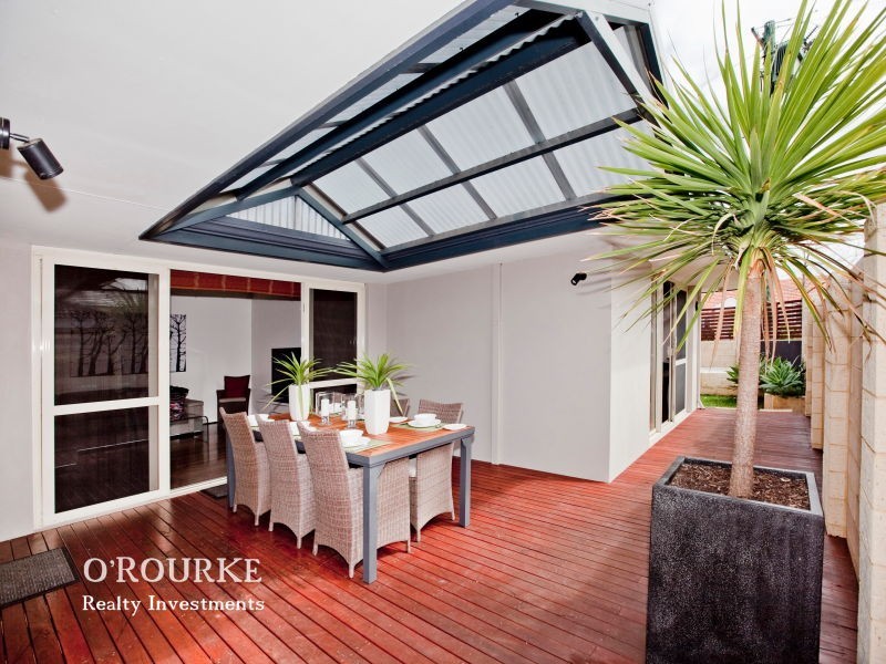 20 Phillips Grove, Innaloo WA 6018