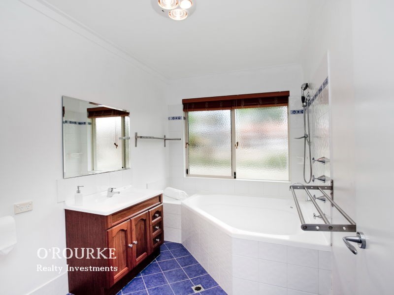 20 Phillips Grove, Innaloo WA 6018