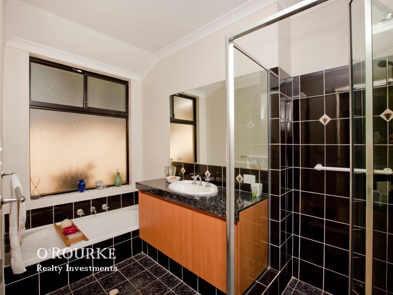 246 a Ravenscar Street, Doubleview WA 6018