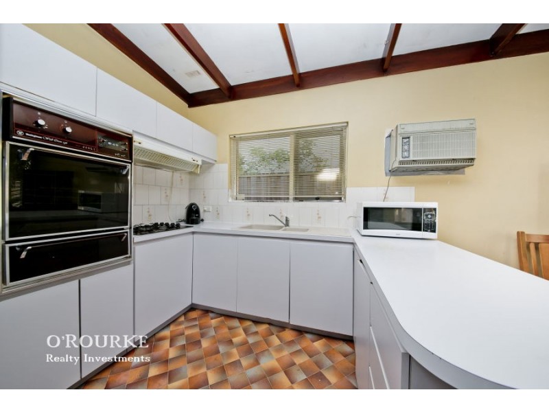76 Arnott Street, Trigg WA 6029