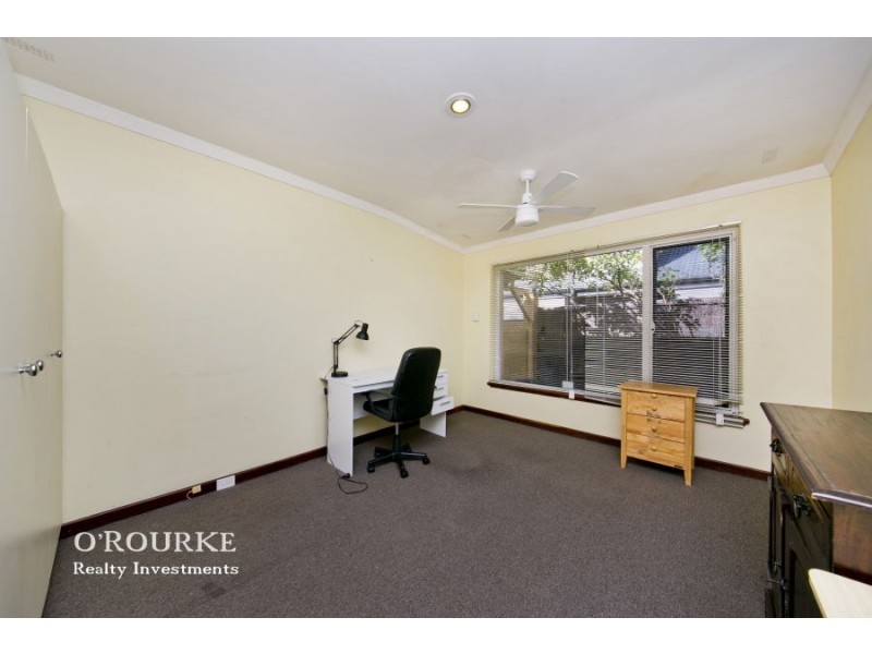 76 Arnott Street, Trigg WA 6029