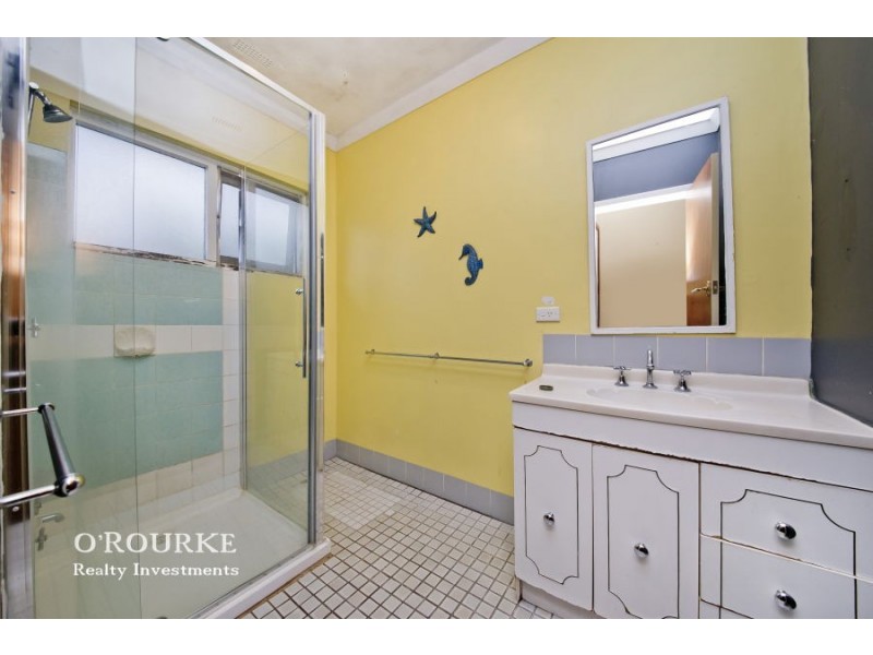 76 Arnott Street, Trigg WA 6029