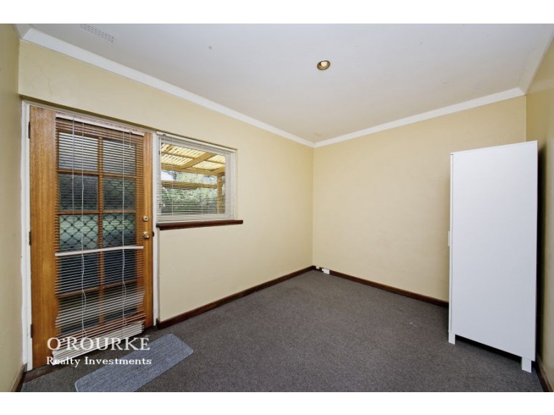 76 Arnott Street, Trigg WA 6029