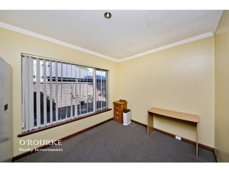 76 Arnott Street, Trigg WA 6029