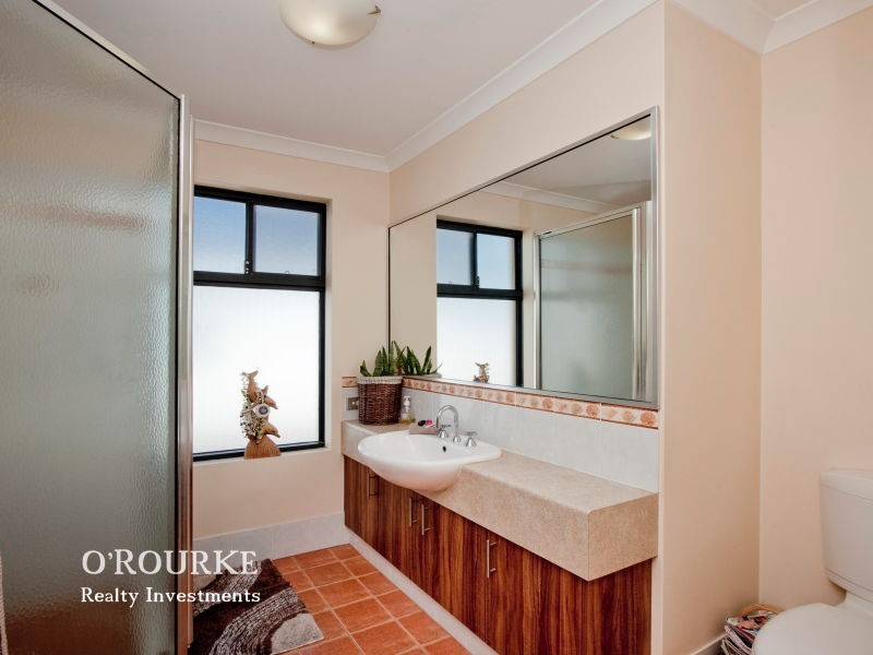 3 Roxton Way, Darch WA 6065