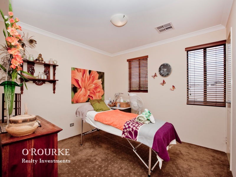 3 Roxton Way, Darch WA 6065