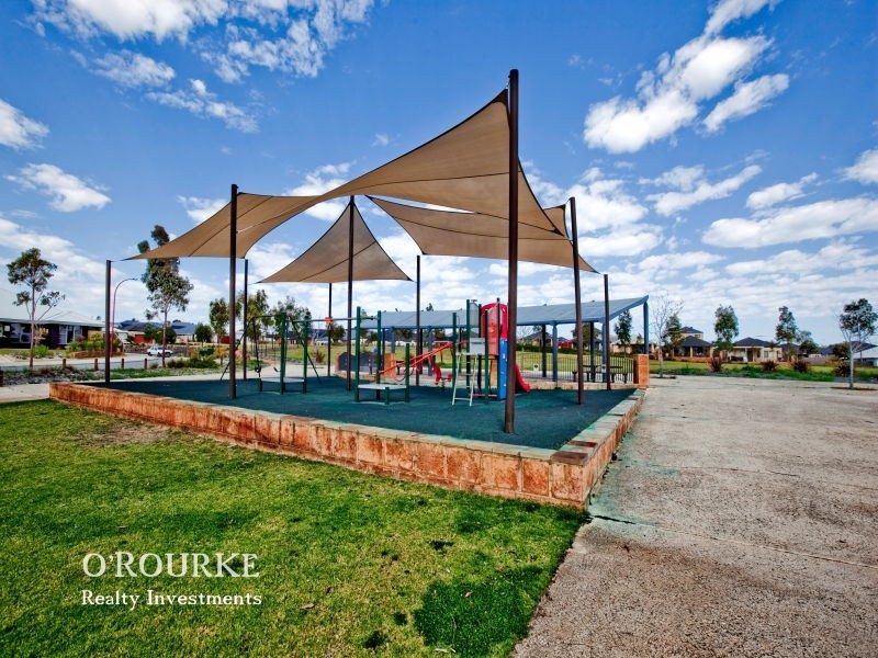 3 Roxton Way, Darch WA 6065