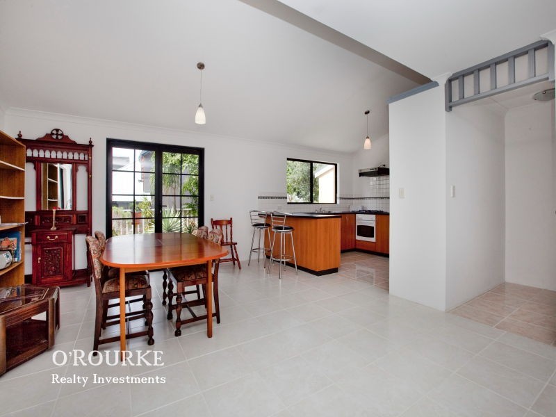 205B Woodside Street, Doubleview WA 6018