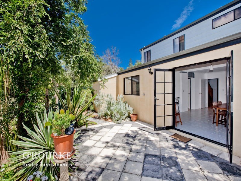 205B Woodside Street, Doubleview WA 6018