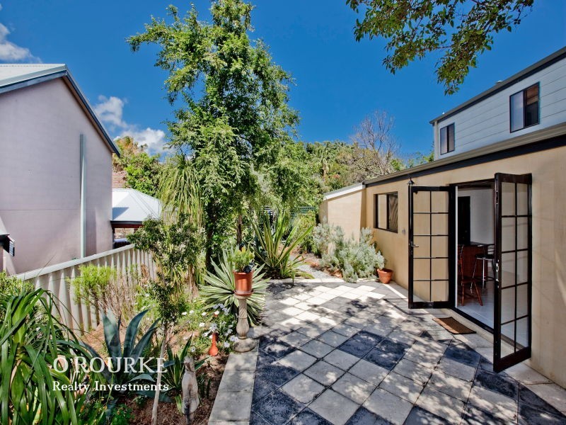 205B Woodside Street, Doubleview WA 6018
