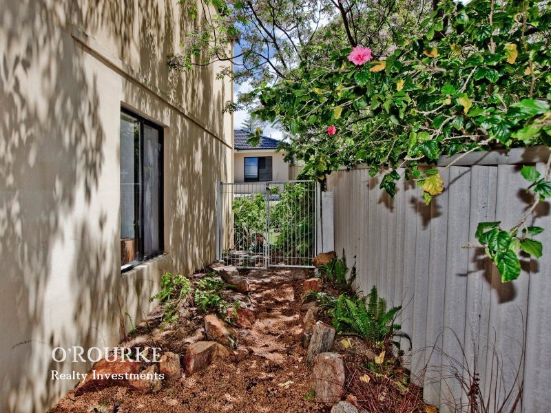 205B Woodside Street, Doubleview WA 6018