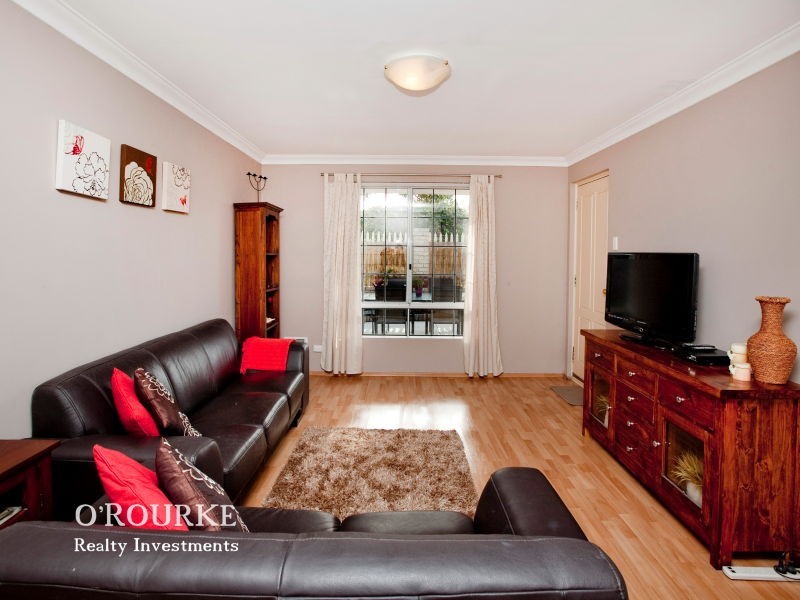 1/8 Vermont Street, Nollamara WA 6061