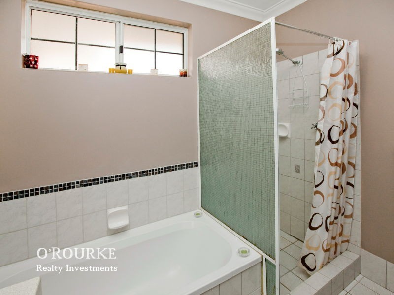 1/8 Vermont Street, Nollamara WA 6061