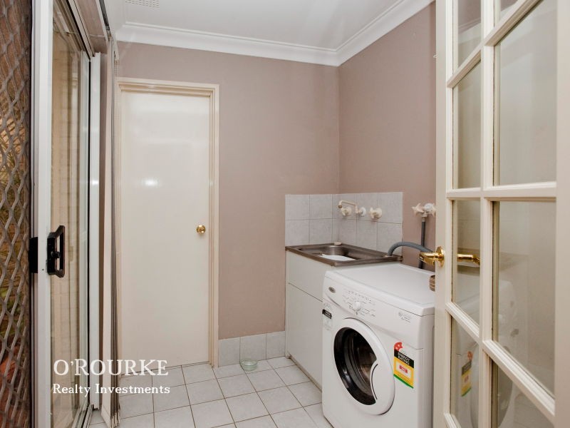 1/8 Vermont Street, Nollamara WA 6061