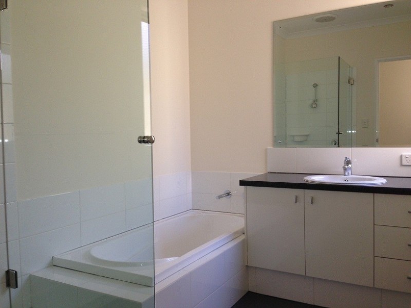 5c Hill Street, Innaloo WA 6018