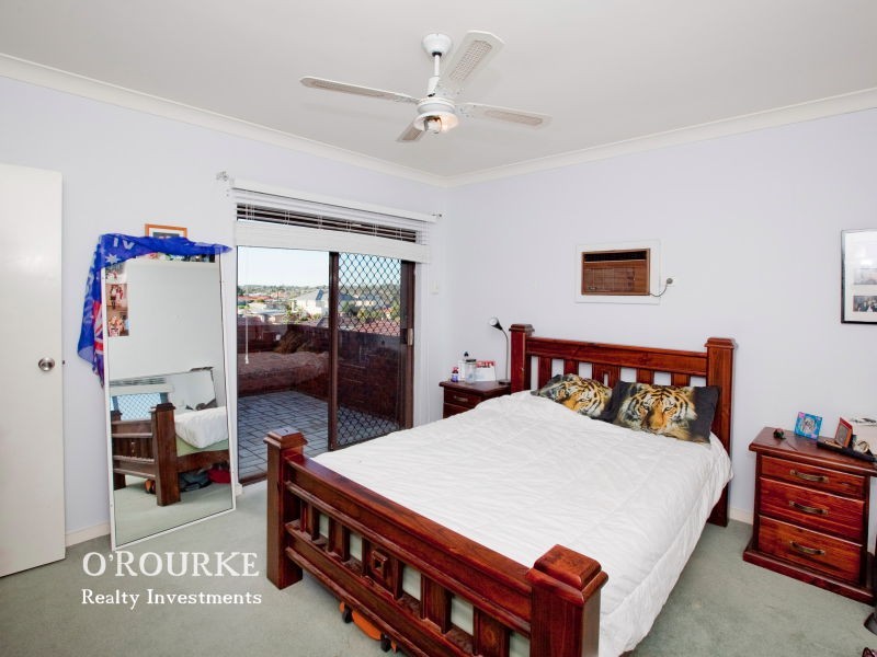 35 King Albert Road, Trigg WA 6029