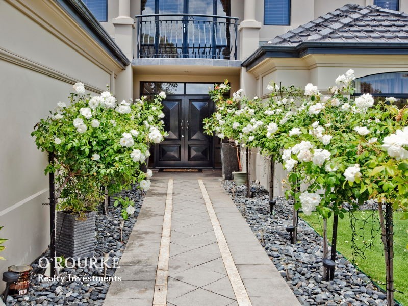 2 Avalon Rise, Carine WA 6020
