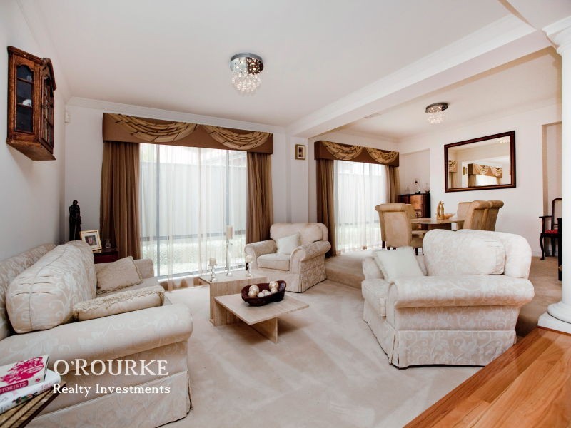 2 Avalon Rise, Carine WA 6020