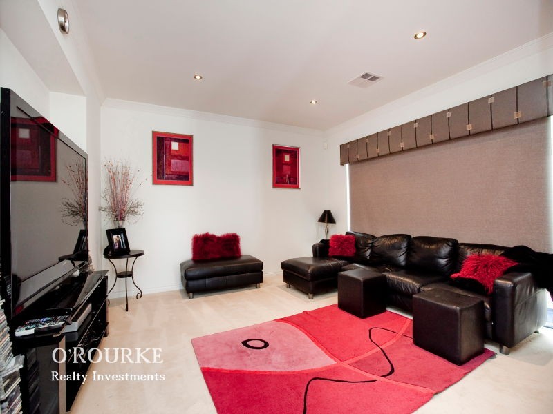 2 Avalon Rise, Carine WA 6020