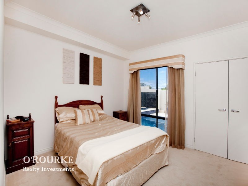 2 Avalon Rise, Carine WA 6020
