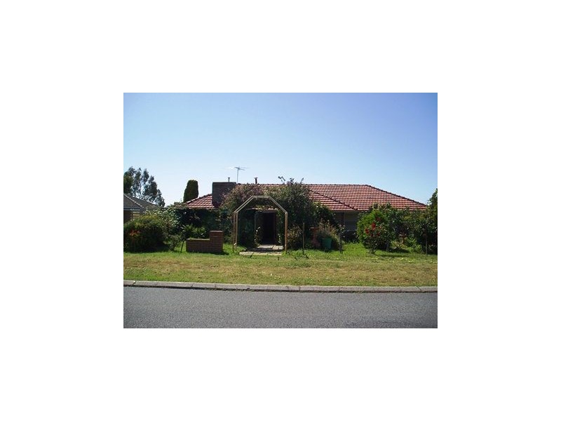 23 Dongara Street, Innaloo WA 6018