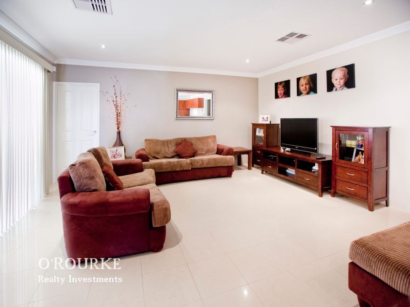 15 Sarus Rise, Gwelup WA 6018