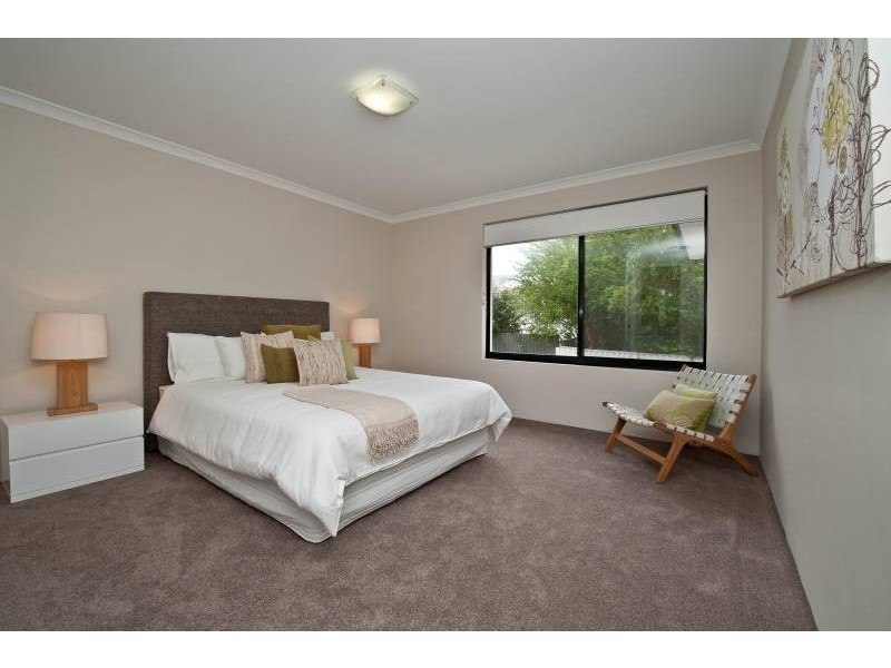 245 a Holbeck Street, Doubleview WA 6018