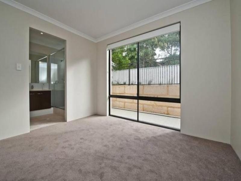 245 a Holbeck Street, Doubleview WA 6018