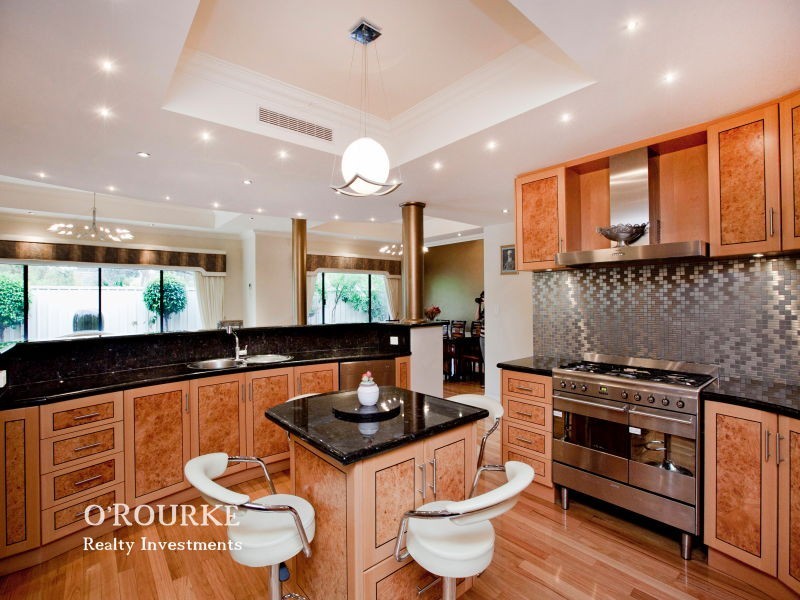 16 Wessex Street, Carine WA 6020