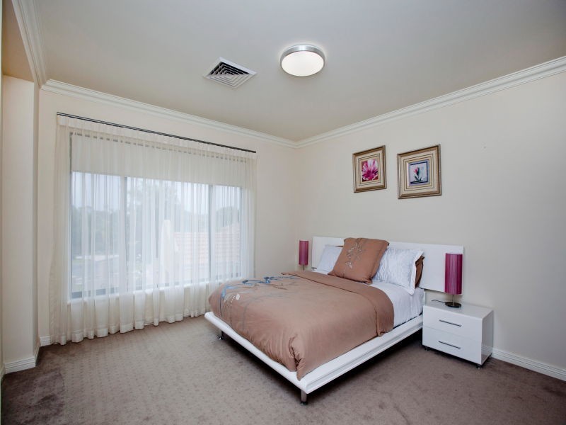 16 Wessex Street, Carine WA 6020