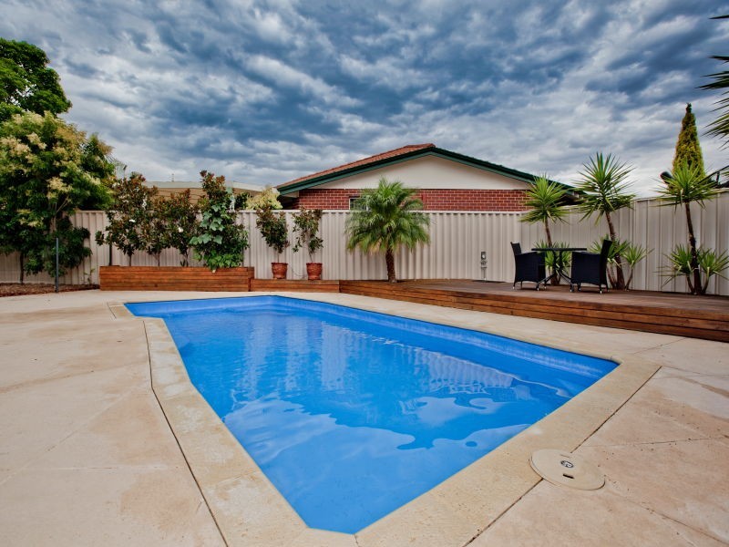 16 Wessex Street, Carine WA 6020