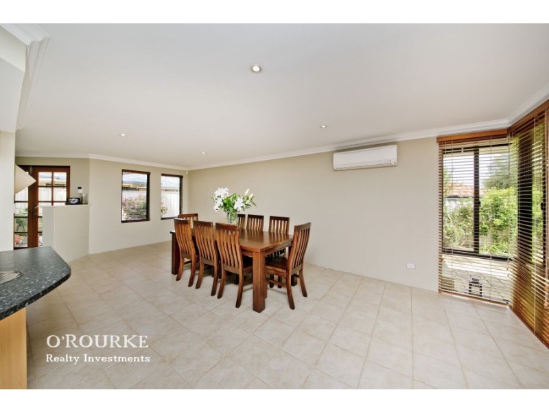 16 b Diana Street, Innaloo WA 6018