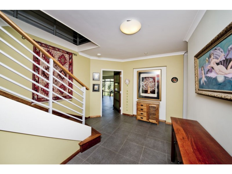 11 Crabbe Place, Karrinyup WA 6018