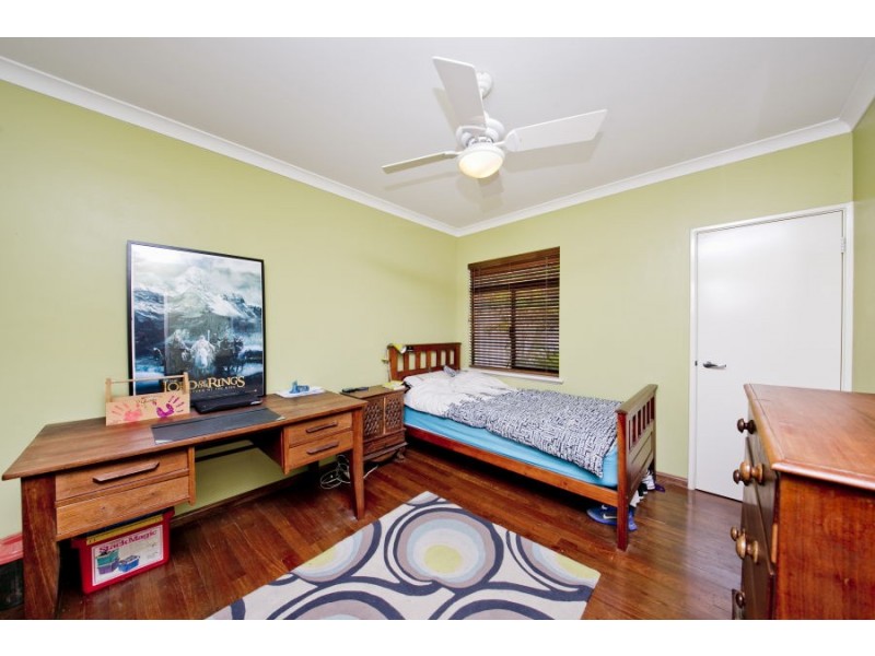 11 Crabbe Place, Karrinyup WA 6018