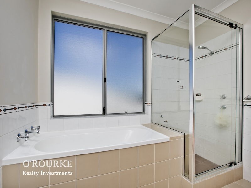 6 Turtle Way, Stirling WA 6021