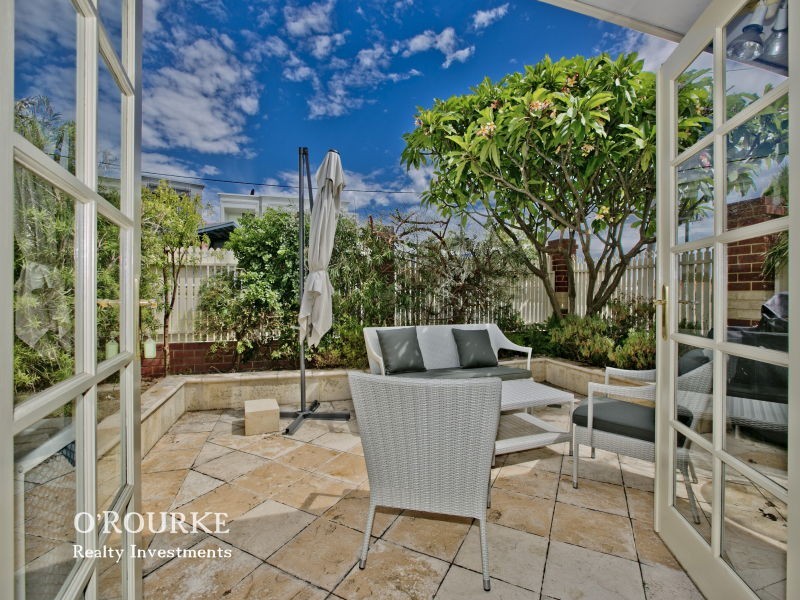 1/40 Albemarle Street, Doubleview WA 6018
