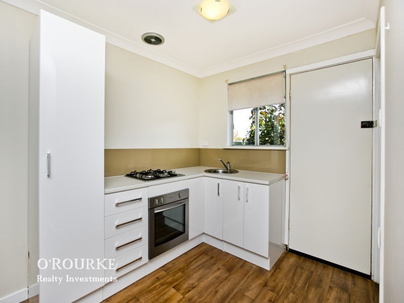 9/33 Sackville Terrace, Scarborough WA 6019