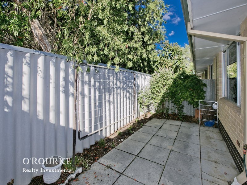 9/33 Sackville Terrace, Scarborough WA 6019