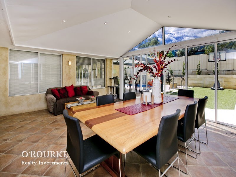 17 Galahad way, Carine WA 6020