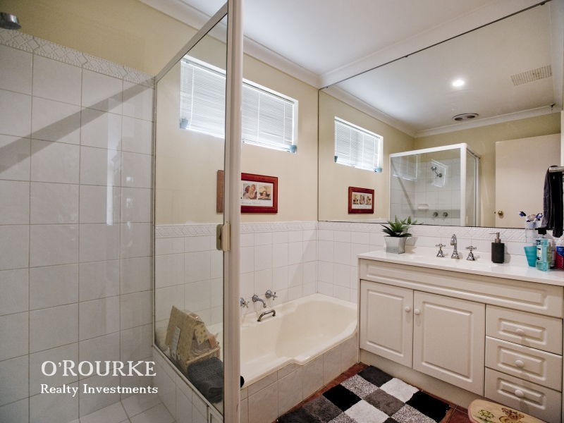 17 Galahad way, Carine WA 6020