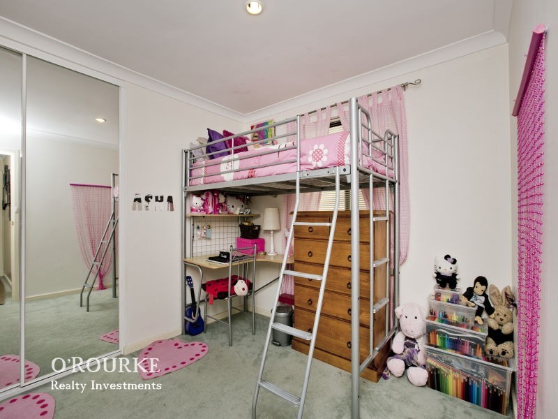 17 Galahad way, Carine WA 6020