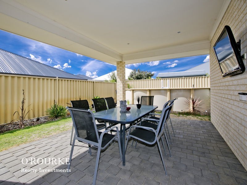 96 Landbeach Boulevard, Butler WA 6036