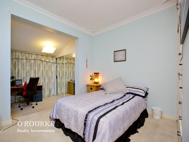 4 Wheeler Road, Karrinyup WA 6018